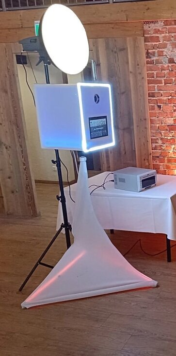 Unsere mobile Fotobox für Hochzeiten – Individuelle Hintergründe & unvergessliche Erinnerungen für Gäste