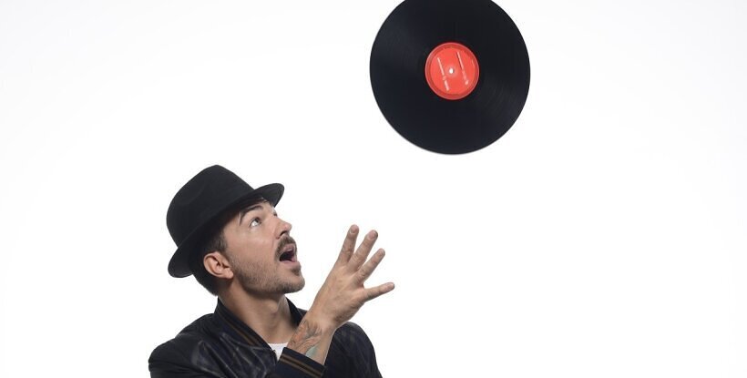 dj_drehscheibe_kratzen