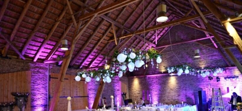 Auf der Tanzfläche den richtigen Eröffnugstanz genießen