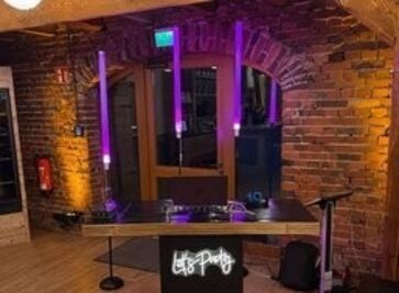 Musicdreams DJ-Aufbau bei einer Firmenfeier in Bad Oeynhausen
