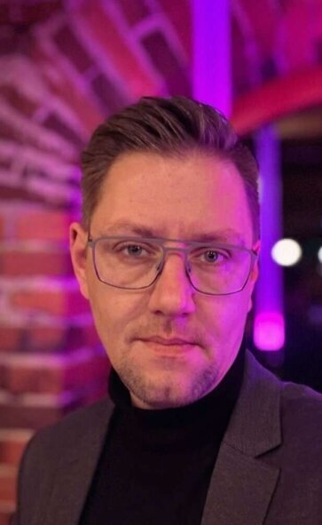 DJ Stefan Masur – Professioneller Hochzeits- & Event-DJ im Portrait
