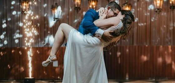 Hochzeits-DJ mieten – Perfekte Party-Stimmung für deinen großen Tag