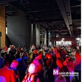 DJ in Bielefeld – Stimmungsvolle Musik für Firmenfeiern
