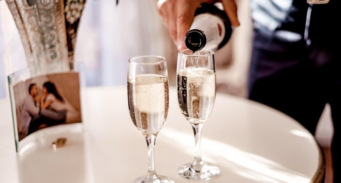 Sektempfang auf einer Hochzeit