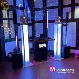 Professionelle DJ Anlage von DJ Herford auf einer stimmungsvollen Silvesterfeier im Großraum Herford