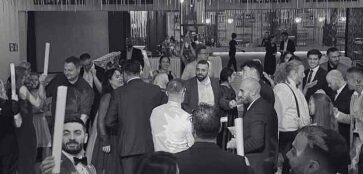 Erfahrener Event-DJ für Hochzeiten und Firmenfeiern – Perfekte Stimmung garantiert