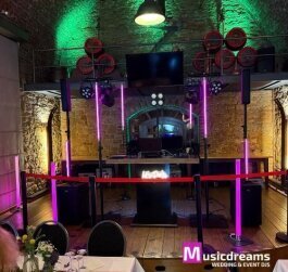 DJ Lübbecke sorgt für Stimmung bei einer Hochzeit in der Barres Brauwelt in Lübbecke mit Musicdreams