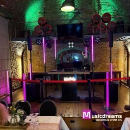 DJ Lübbecke sorgt für Stimmung bei einer Hochzeit in der Barres Brauwelt in Lübbecke mit Musicdreams
